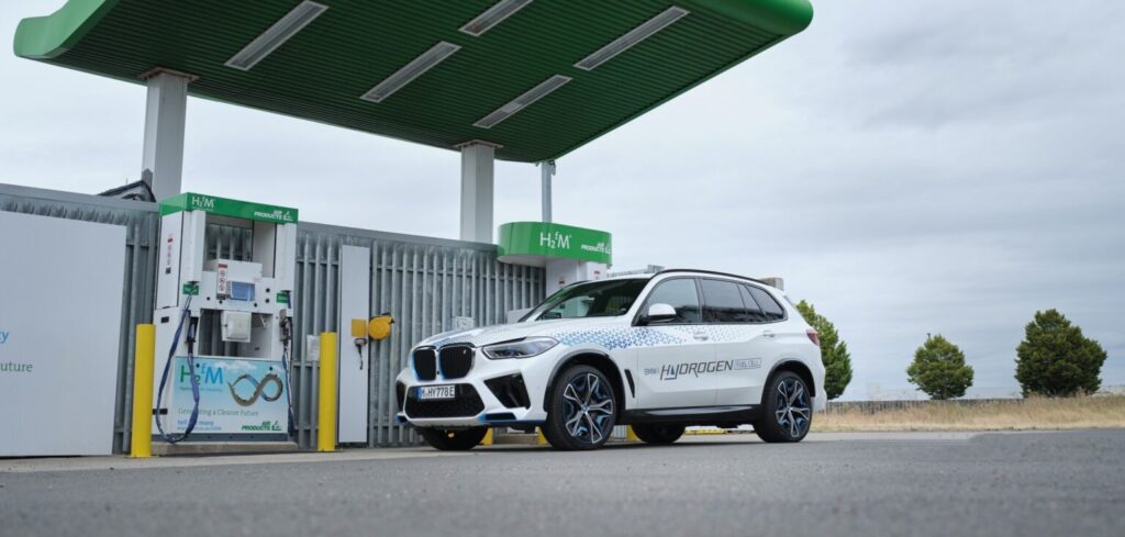 BMW deploys 100 iX5 Hydrogen vehicles for global testing BMW deploys 100 iX5 Hydrogen vehicles for global testing